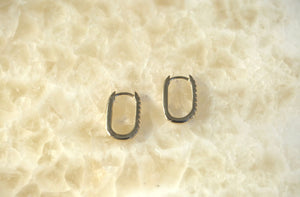 Link Diamond Huggie Earrings