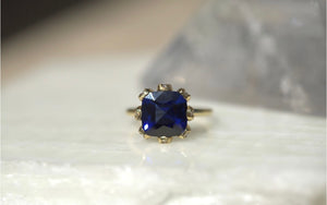 Cushion Lab Sapphire & Diamond Claw Ring