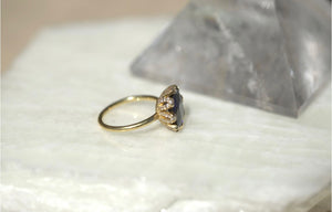 Cushion Lab Sapphire & Diamond Claw Ring