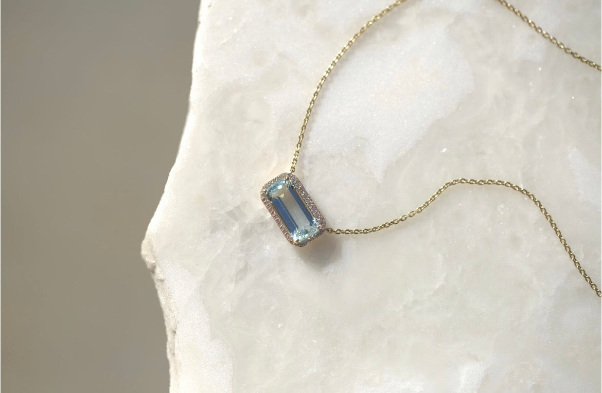 11ct Aquamarine & Diamond Necklace