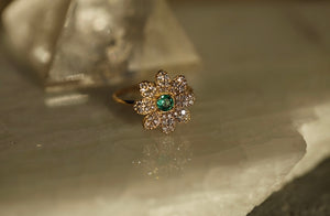 Daisy Emerald & Diamond Ring